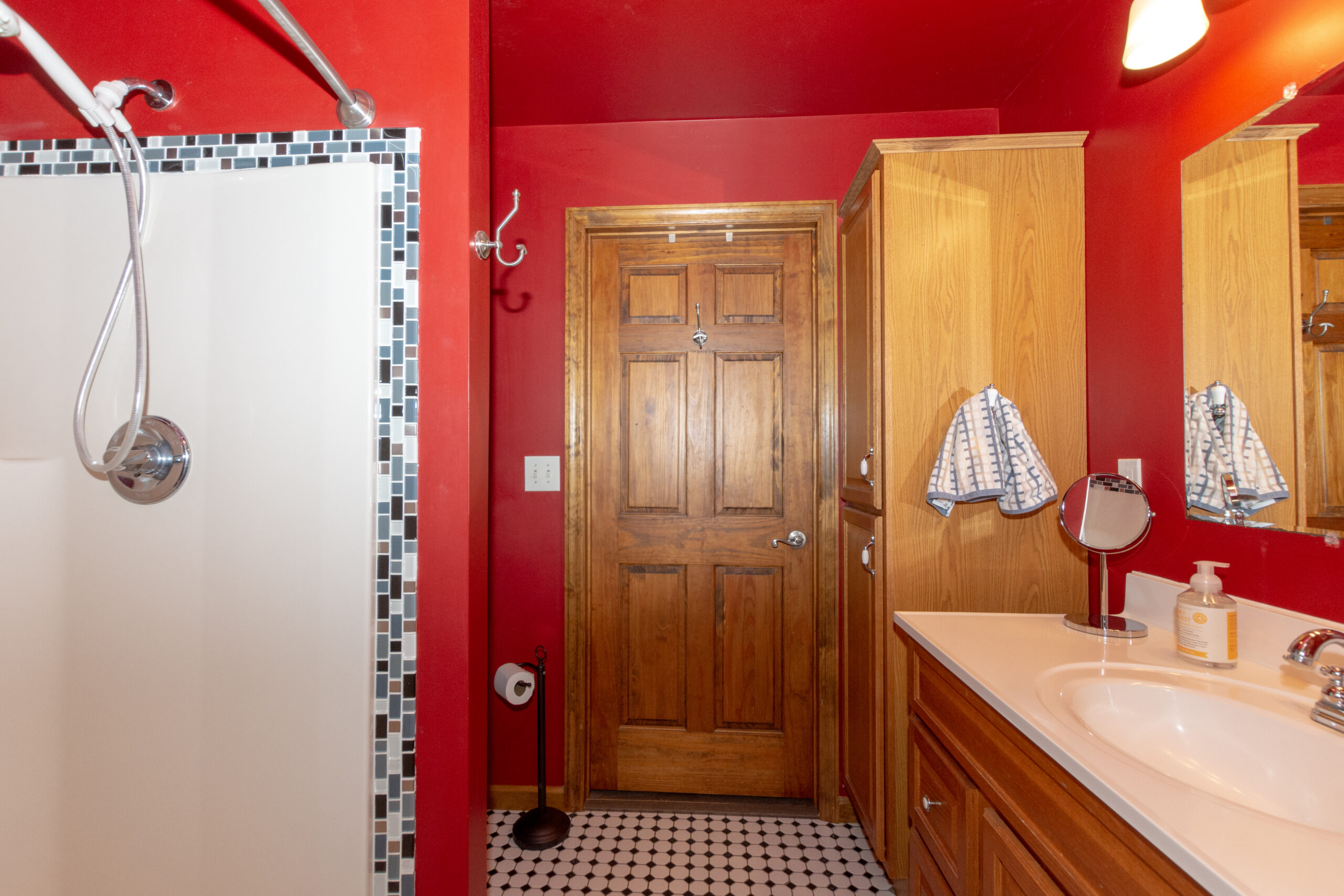 Guest room for rent vacation rental private bathroom