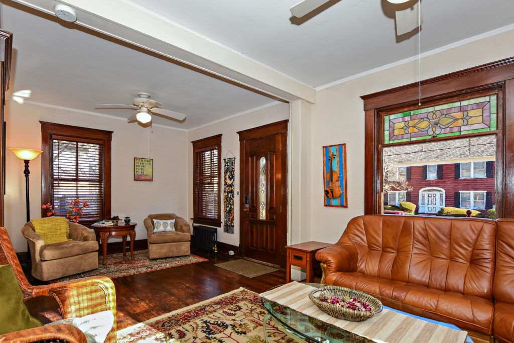 off campus housing roommates