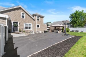 Cranston rooms for rent